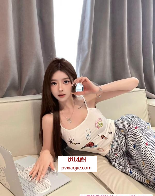 翘臀大雷妹子