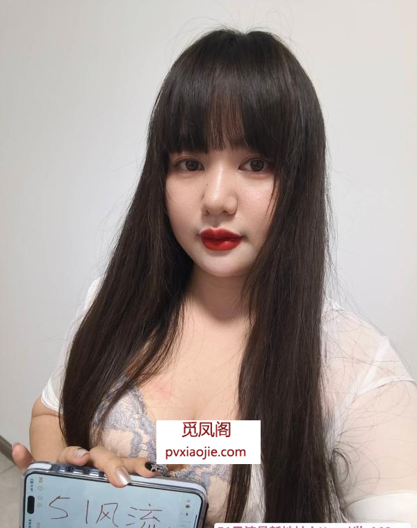 洪山喷水小姐姐