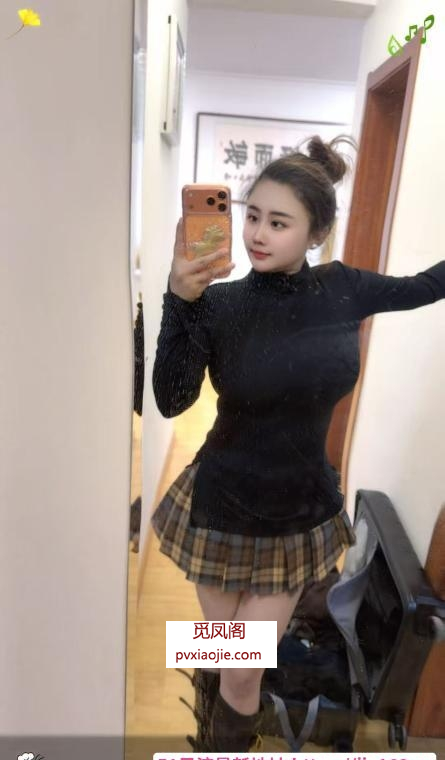 很骚的大胸静静