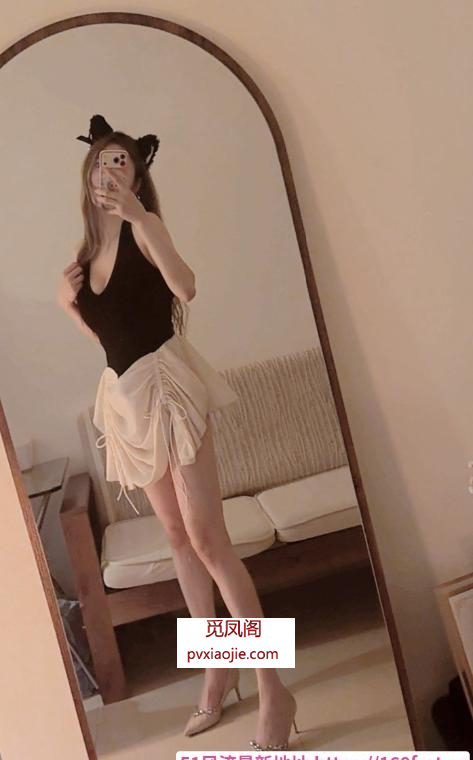 礼仪小姐姐