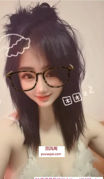 大胸美女希恩