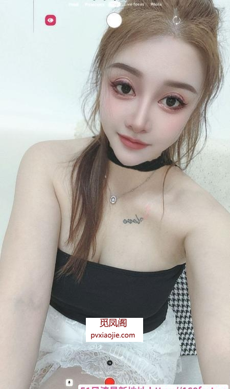 天府二街肤白貌美丽莎
