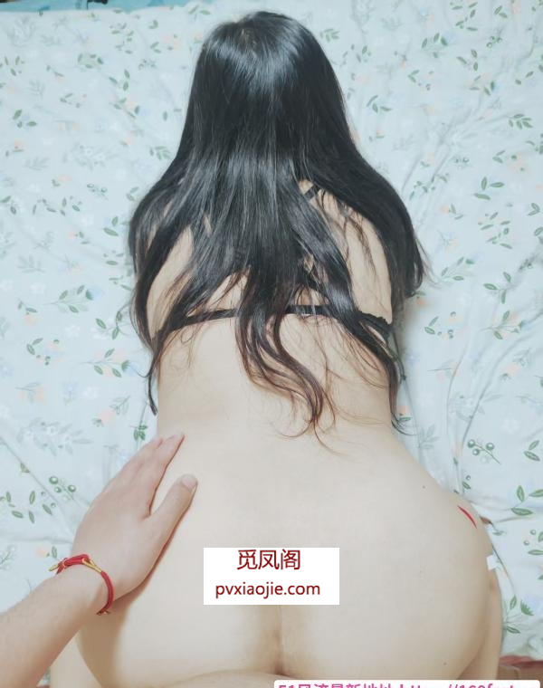 肥臀性感熟女姐姐