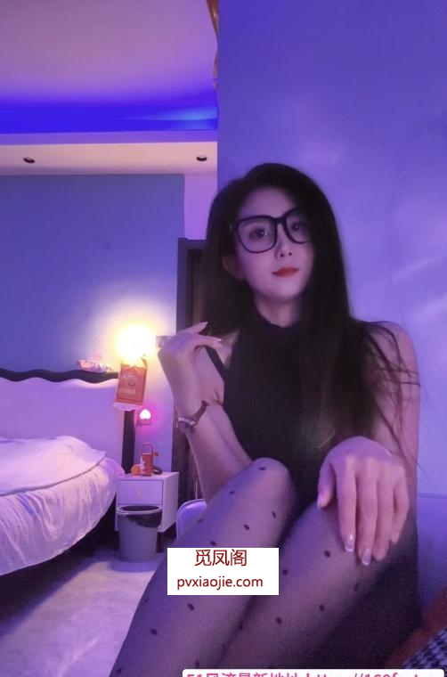 黑丝秋秋老师