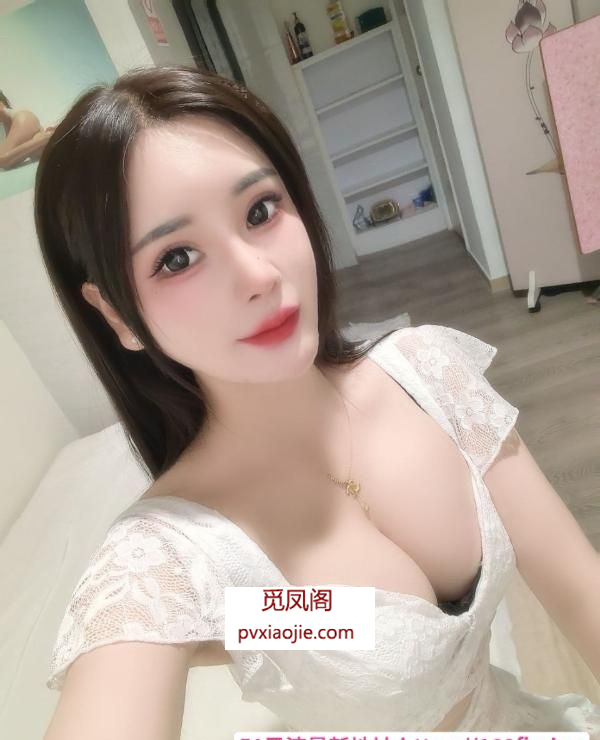 前凸后翘骚姐姐