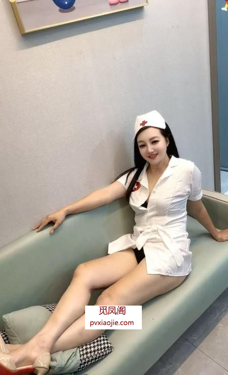 上城制服骚货饱饱