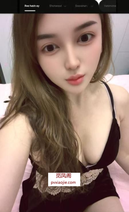 肤白颜值依娜