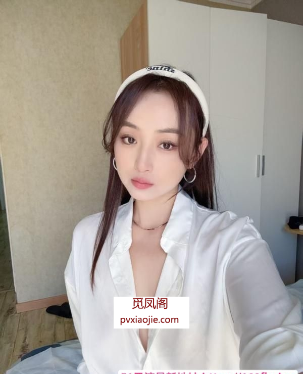 小丽颖女友感爆棚