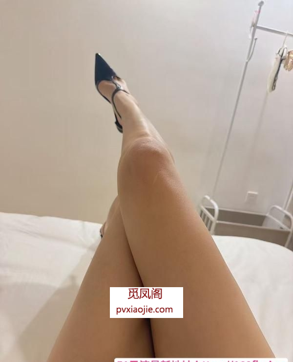 长宁高个维族姑娘
