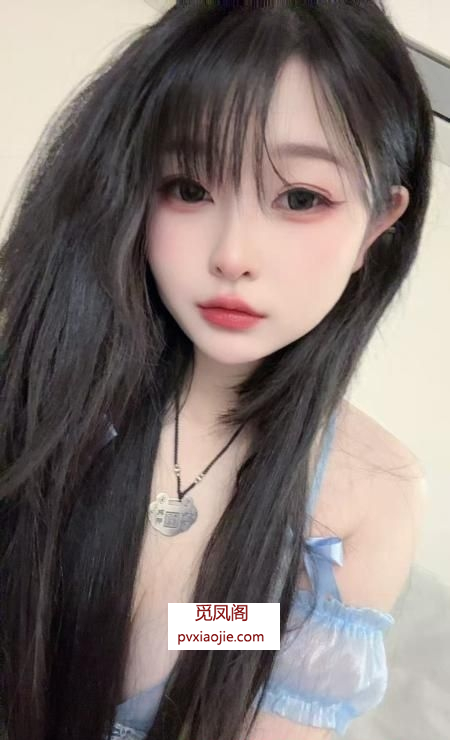 肤白貌美性感美胸国宝