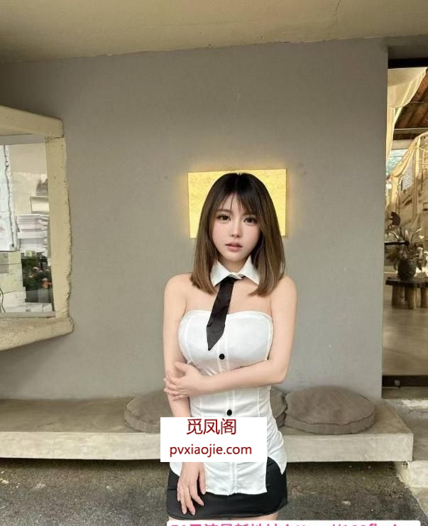 甜美大熊小巧妹子