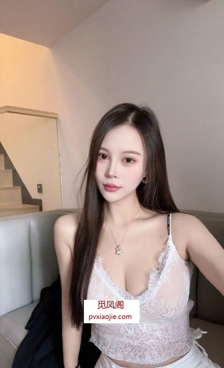龙华大胸女友茜茜